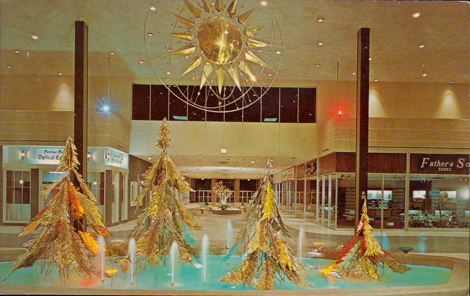 Pontiac Mall 3.jpg